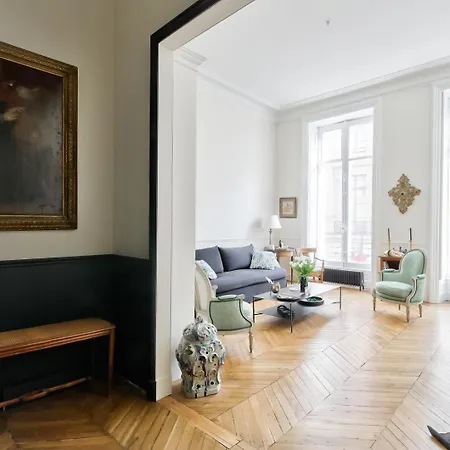 דירה Luxurious Getaway Just Steps From Place Vendome *