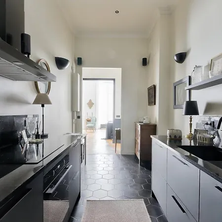 Luxurious Getaway Just Steps From Place Vendome פריז